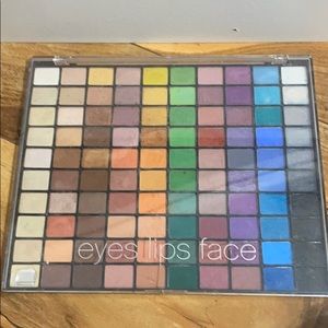 Eyeshadow palette